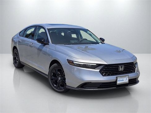 New 2025 Honda Accord SE image 1