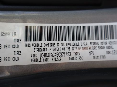 Used 2014 Jeep Grand Cherokee Laredo w/ Quick Order Package 23E AWD/4WD image 35