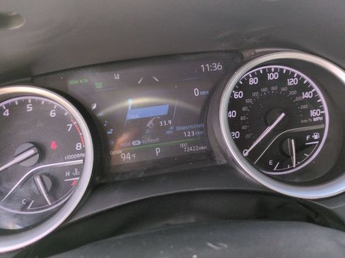 Used 2021 Toyota Camry XLE FWD image 21