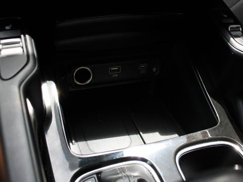 Used 2023 Kia Telluride S AWD/4WD image 29