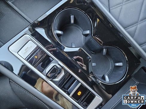 Used 2024 Volkswagen Atlas Cross Sport SE image 24