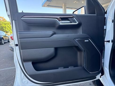 Certified 2023 Chevrolet Silverado 1500 RST w/ Redline Edition AWD/4WD image 10