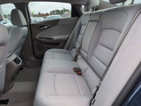 Used 2022 Chevrolet Malibu LT image 27
