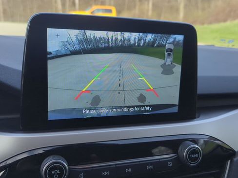 Used 2020 Ford Escape SEL FWD image 18