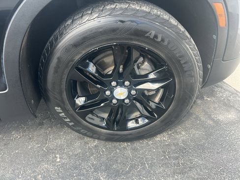 Used 2020 Chevrolet Blazer LT image 2