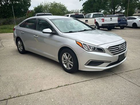 Used 2016 Hyundai Sonata SE FWD image 7
