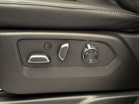 New 2026 Cadillac Escalade Platinum Sport AWD/4WD image 33