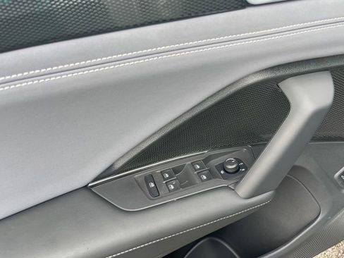 New 2026 Volkswagen Tiguan SE R-Line image 7