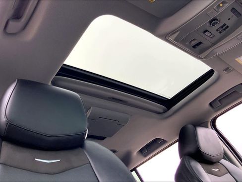 Used 2016 Cadillac Escalade ESV Luxury AWD/4WD image 14