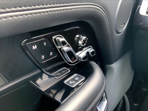 Used 2020 Land Rover Range Rover HSE image 34