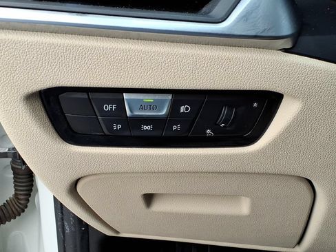 Used 2020 BMW 330i Sedan w/ Convenience Package RWD image 36
