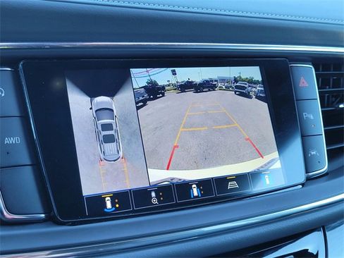 Used 2024 Buick Enclave Premium image 17