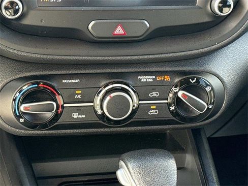 Certified 2023 Kia Soul LX w/ LX Technology Package image 21