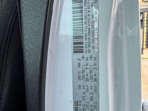 Used 2016 Jeep Wrangler Unlimited Sport AWD/4WD image 11