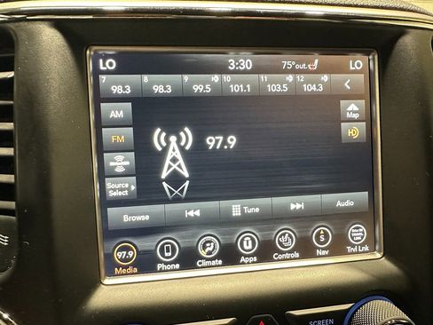 Used 2018 Jeep Grand Cherokee Altitude AWD/4WD image 33