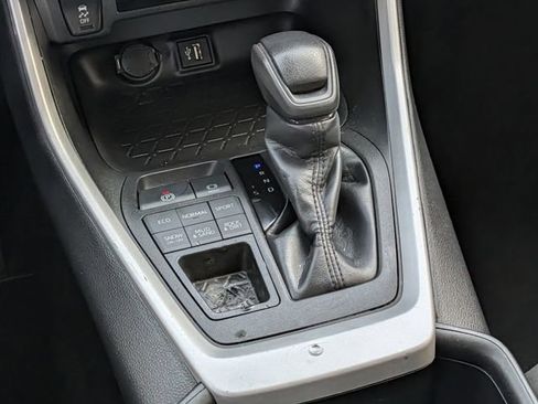 Used 2023 Toyota RAV4 XLE w/ Convenience Package image 14