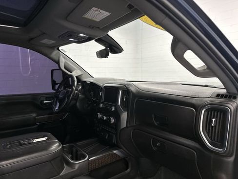 Used 2021 GMC Sierra 3500 Denali w/ Technology Package AWD/4WD image 25
