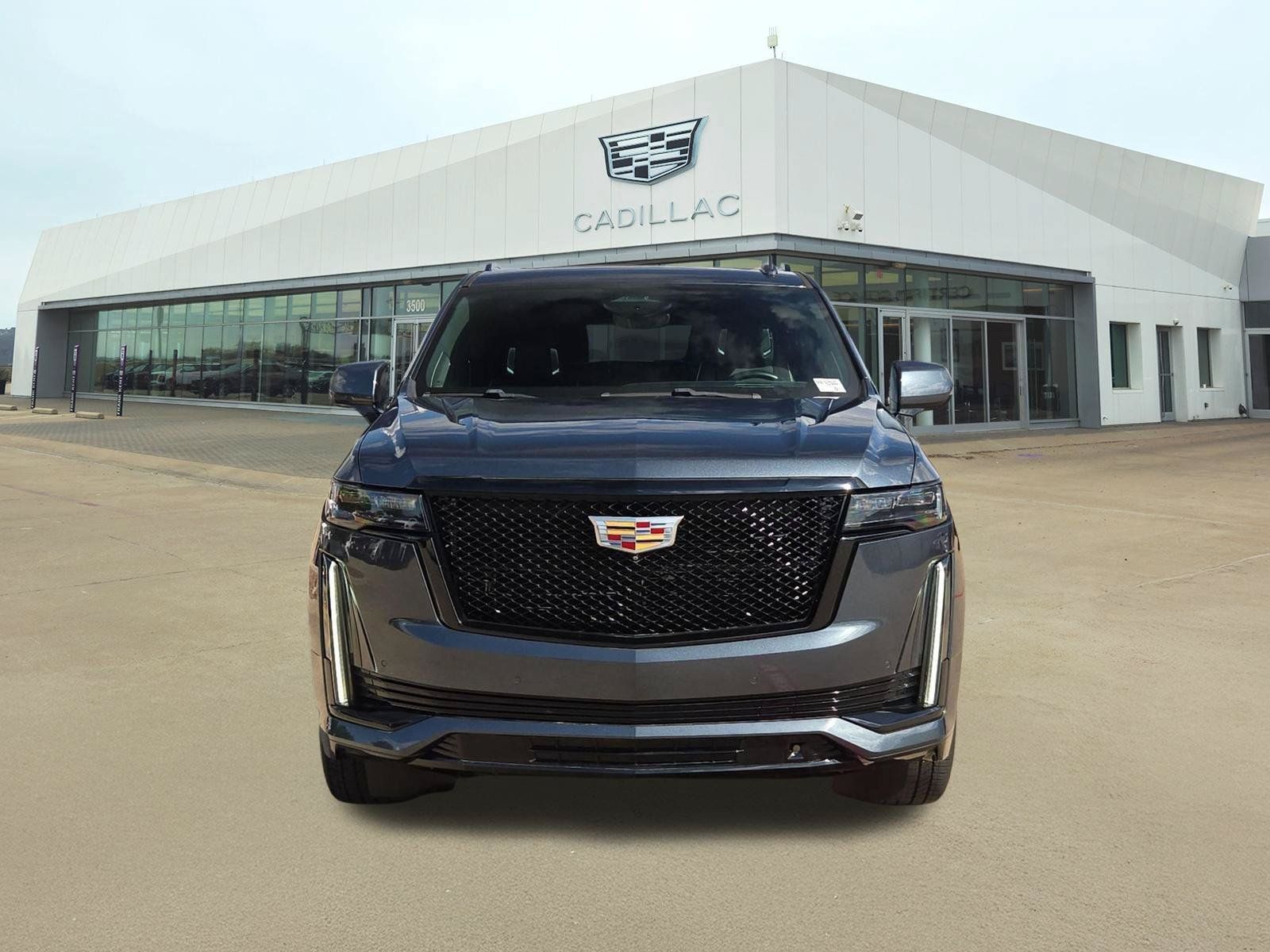 Used 2021 Cadillac Escalade ESV Sport w/ Driver Assist Tech Package RWD image 2