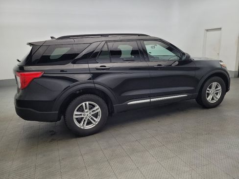 Used 2020 Ford Explorer XLT w/ Comfort Package AWD/4WD image 10