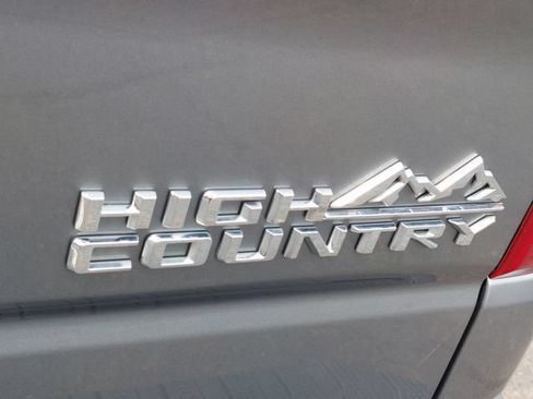 Used 2019 Chevrolet Silverado 1500 High Country AWD/4WD image 45