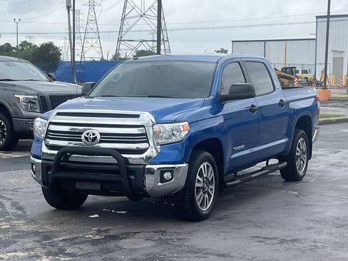 Used 2016 Toyota Tundra SR5 w/ SR5 Upgrade Package RWD image 5