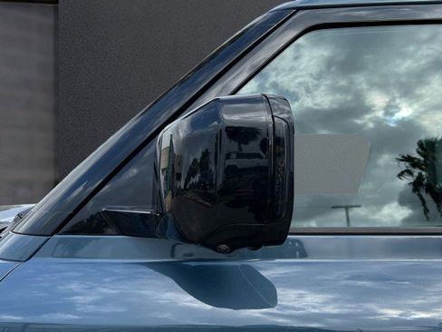 New 2025 Land Rover Defender 90 S image 12