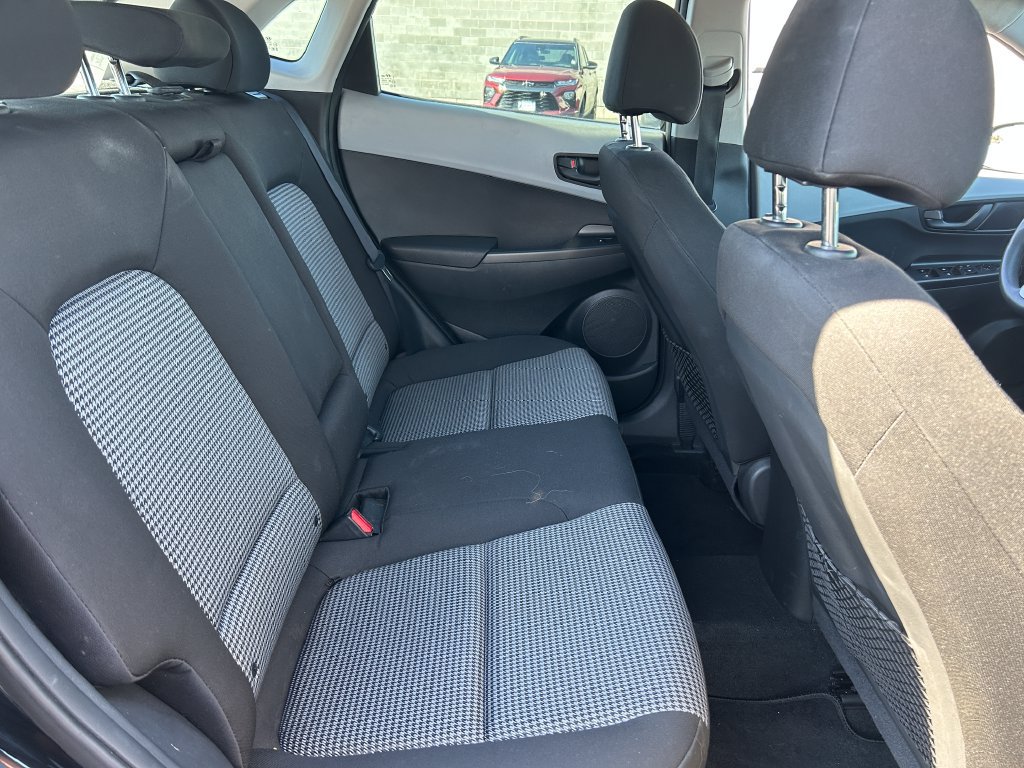Used 2020 Hyundai Kona SE FWD image 28