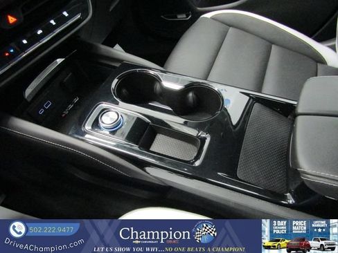 Certified 2025 Buick Envision Sport Touring AWD/4WD image 33