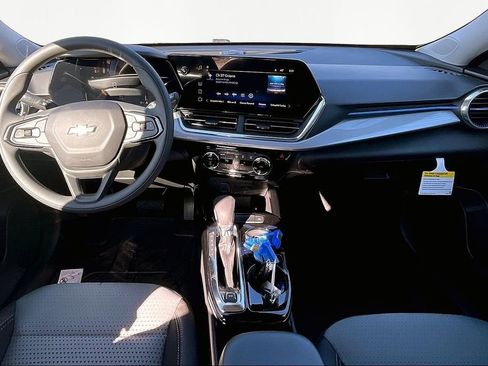 New 2026 Chevrolet Trax LT image 6