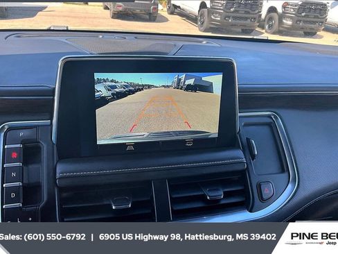 Used 2023 Chevrolet Suburban Premier image 15