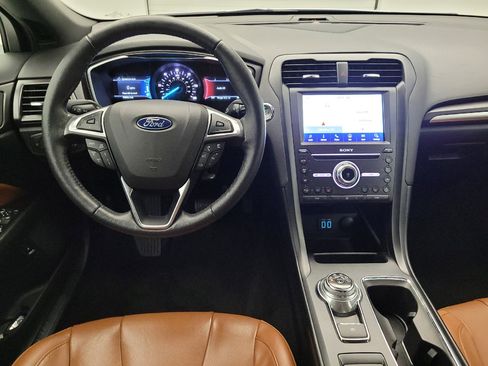 Used 2019 Ford Fusion Energi Titanium image 22