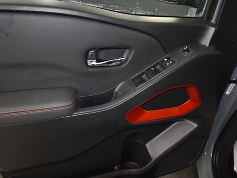 Used 2024 Nissan Frontier PRO-4X w/ Off-Road Protection Package image 14