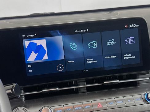 Used 2025 Hyundai Kona SEL image 21