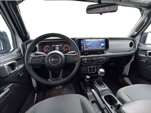 Used 2025 Jeep Wrangler Unlimited Sport AWD/4WD image 32