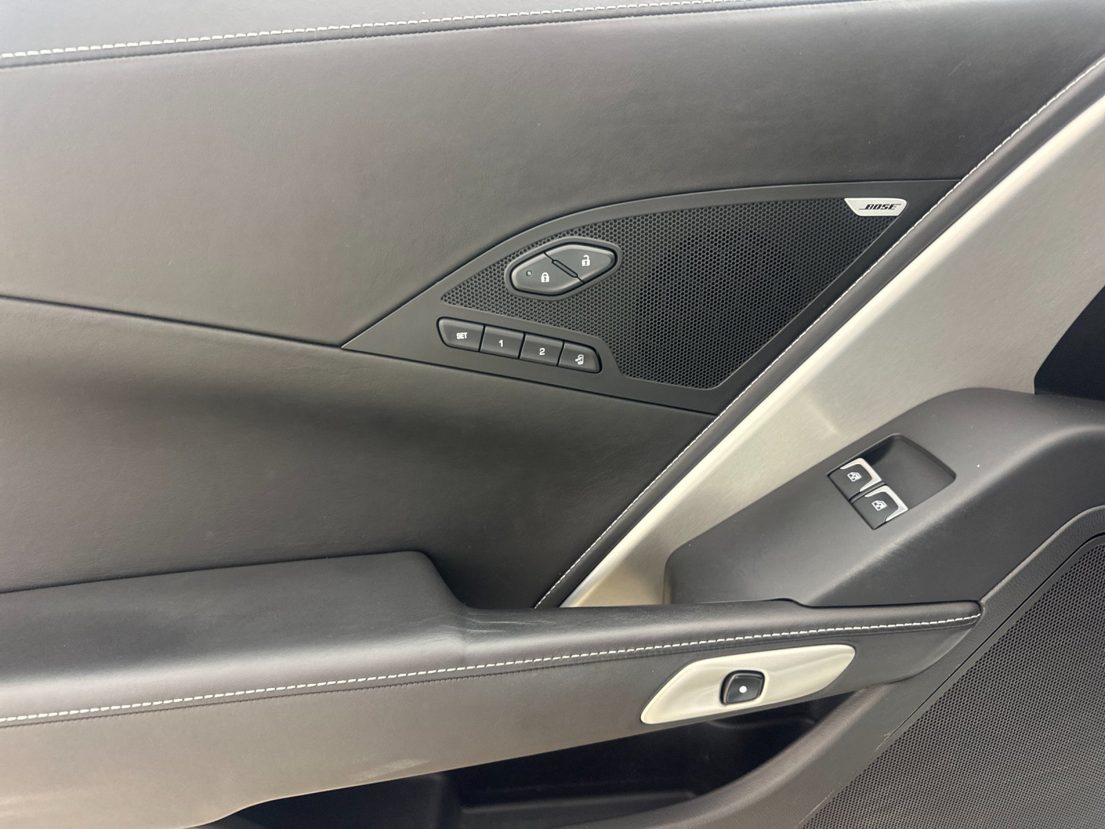 Used 2017 Chevrolet Corvette Z06 RWD image 11