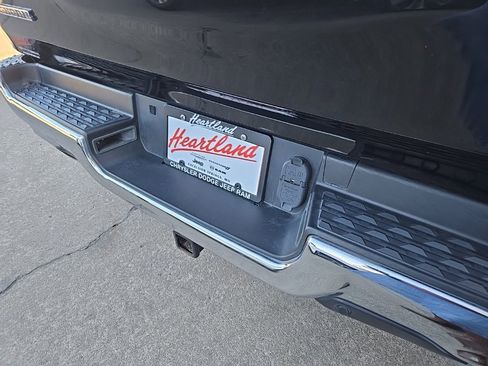 Used 2021 RAM 1500 Big Horn image 26