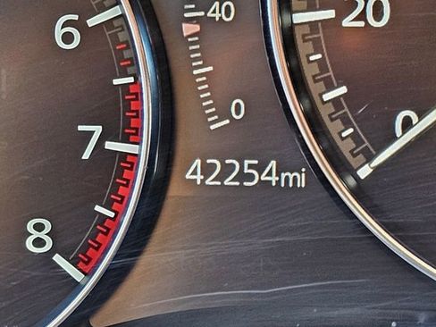 Used 2024 MAZDA CX-30 AWD 2.5 S w/ Preferred Package image 32