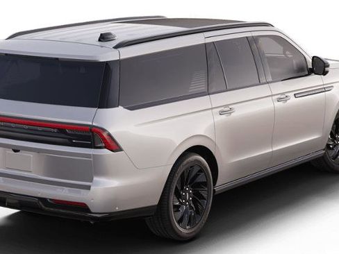 New 2025 Lincoln Navigator L Reserve w/ Jet Appearance Package AWD/4WD image 3