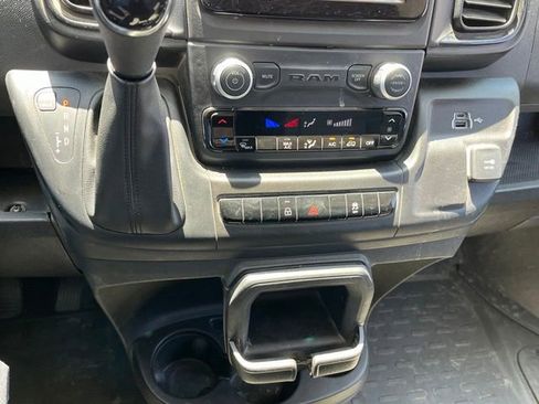 Used 2025 RAM ProMaster 2500 FWD image 17