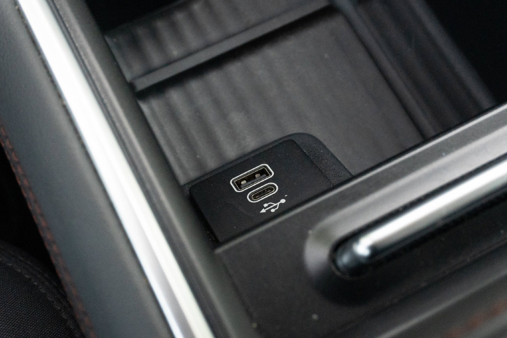 Used 2025 Ford Expedition Active RWD image 33