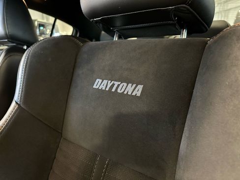 Used 2023 Dodge Charger Scat Pack w/ Daytona Edition Group image 17