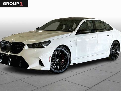 New 2026 BMW M5 w/ Carbon Package image 1