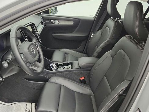Used 2025 Volvo XC40 B5 Ultra w/ Climate Package AWD/4WD image 18