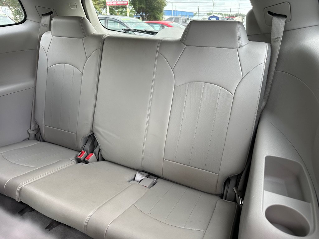 Used 2016 Buick Enclave Leather FWD image 16