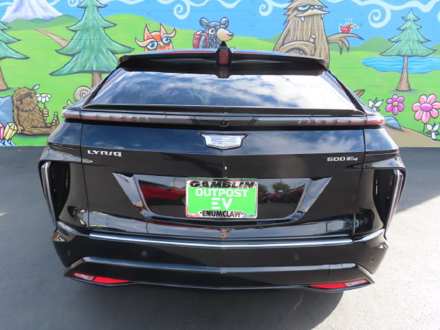 Used 2025 Cadillac Lyriq Luxury w/ LPO, Floor Liner Package AWD/4WD image 5