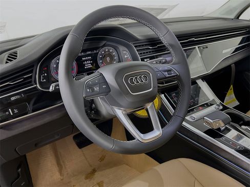 New 2025 Audi Q7 3.0T Premium Plus image 9