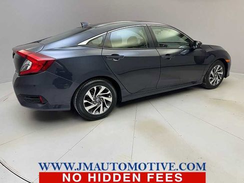 Used 2018 Honda Civic EX image 5