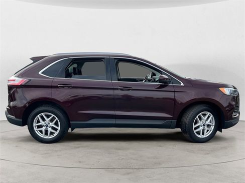 Used 2022 Ford Edge SEL w/ Convenience Package image 2