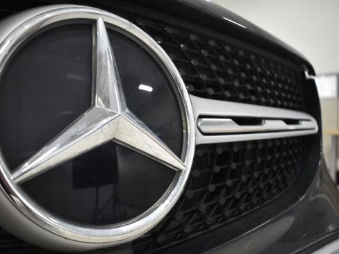 Used 2022 Mercedes-Benz GLC 300 4MATIC Coupe image 15