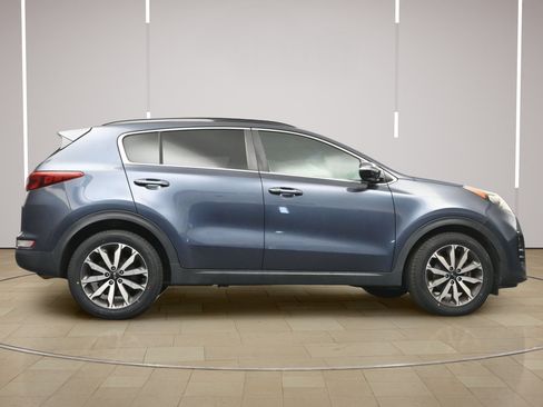 Used 2018 Kia Sportage EX w/ EX Premium Package FWD image 24